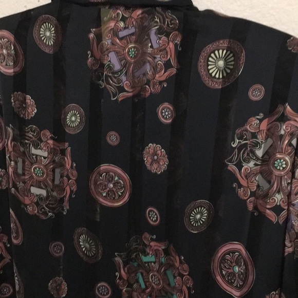 Size 12 Pyke Limited striped button down - Picture 6 of 7